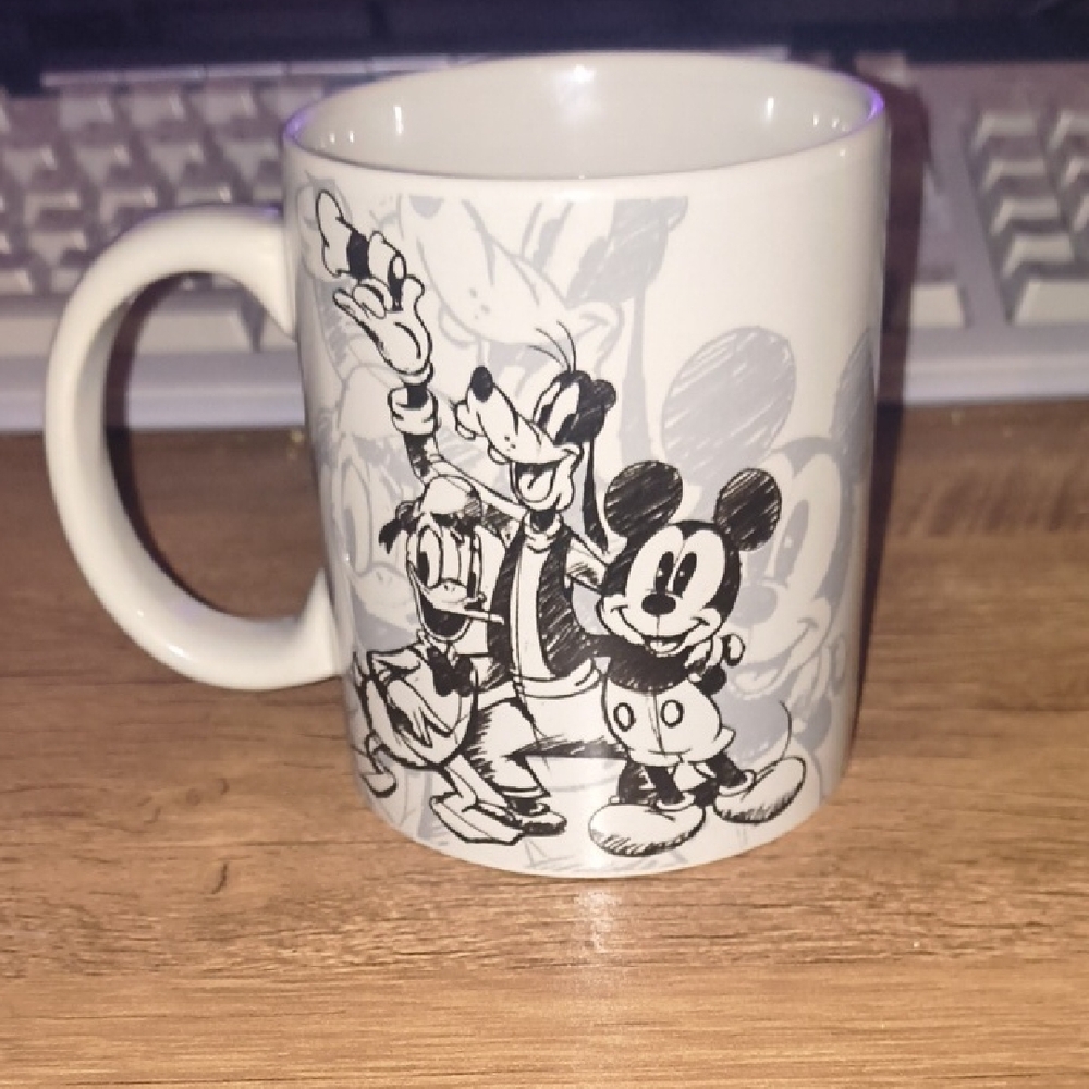 Disney Mickey Mouse Goofy & Donald Duck Sketch Art Ceramic Mug - Jerry Leigh